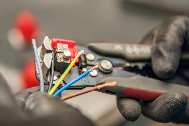 Best Circuit Breaker Repair  in Weimar, TX